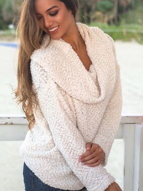 Stellah Cream off the shoulder Neck Chunky Knit Sweater